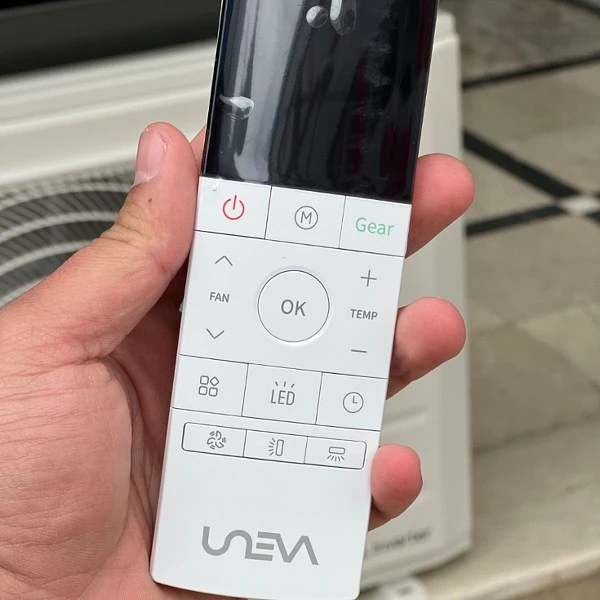 کولرگازی یونیوا 24000 مدل ویوو اینورتر پنل مشکی UN-MS24 VEVO-5 T3 black 2025