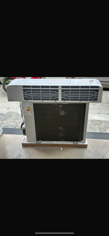 کولر گازی ال جی مدل LGC24T3 ظرفیت ۲۴ هزار موتور تروپیکال t3